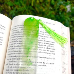 Epoxy Bookmark_Fading Green
